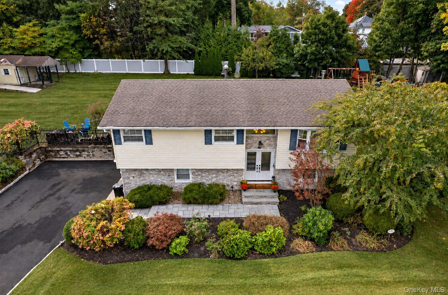 34 East Street – For Sale photo 3