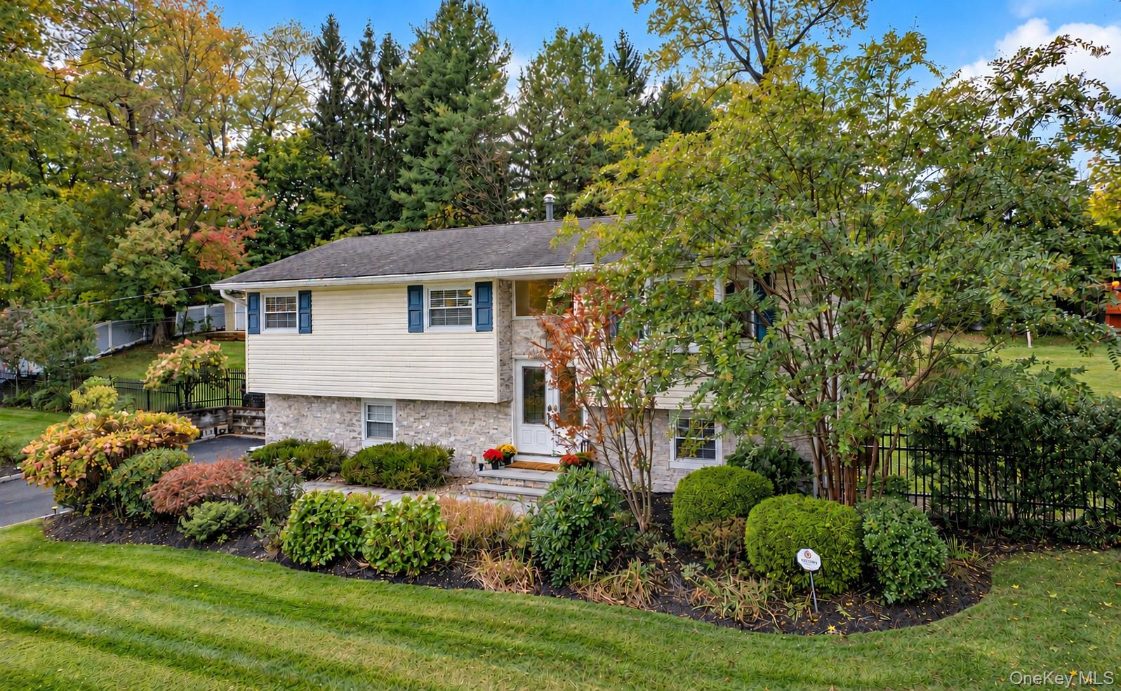 34 East Street – For Sale photo 2