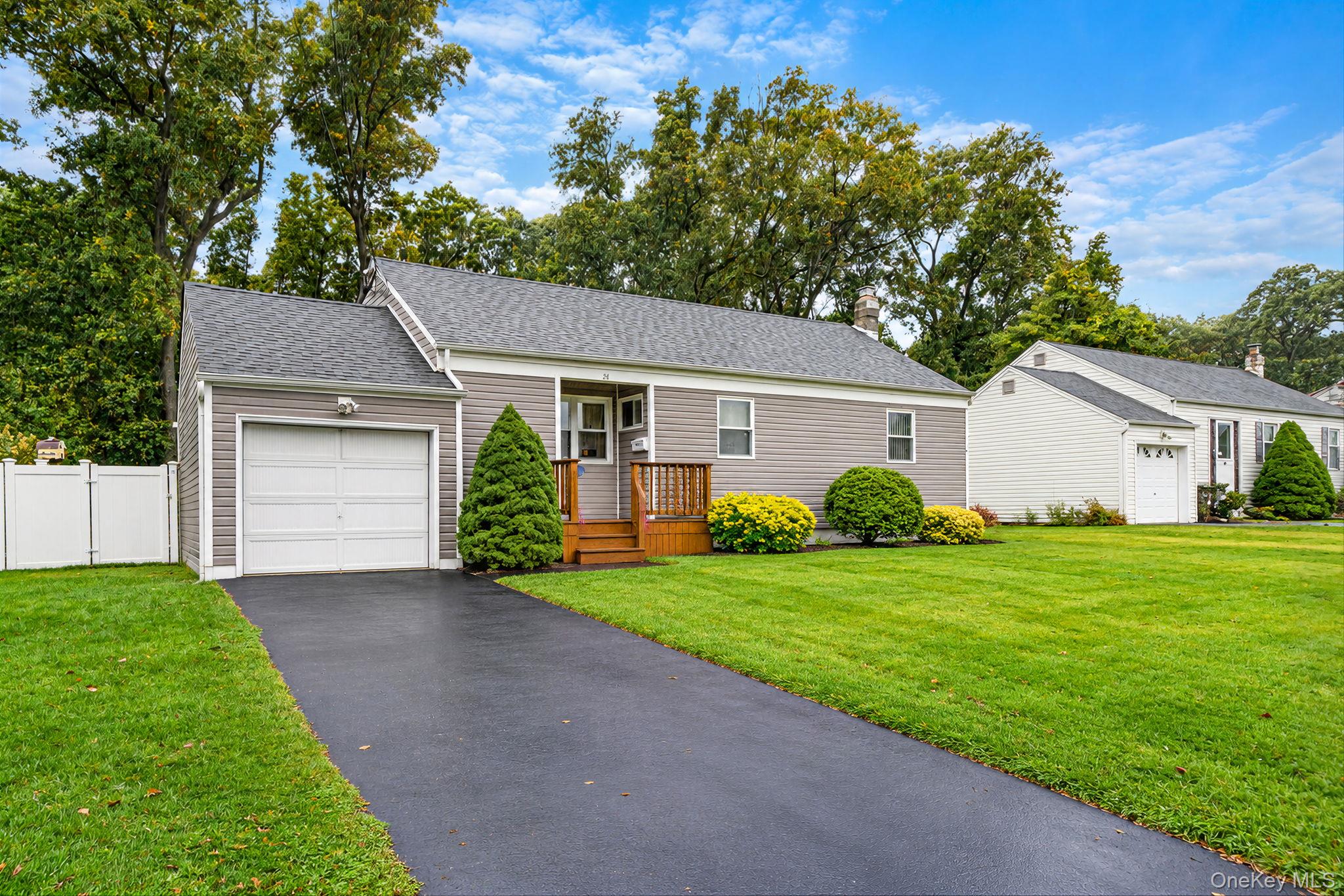 24 Chapel Place – For Sale photo 2