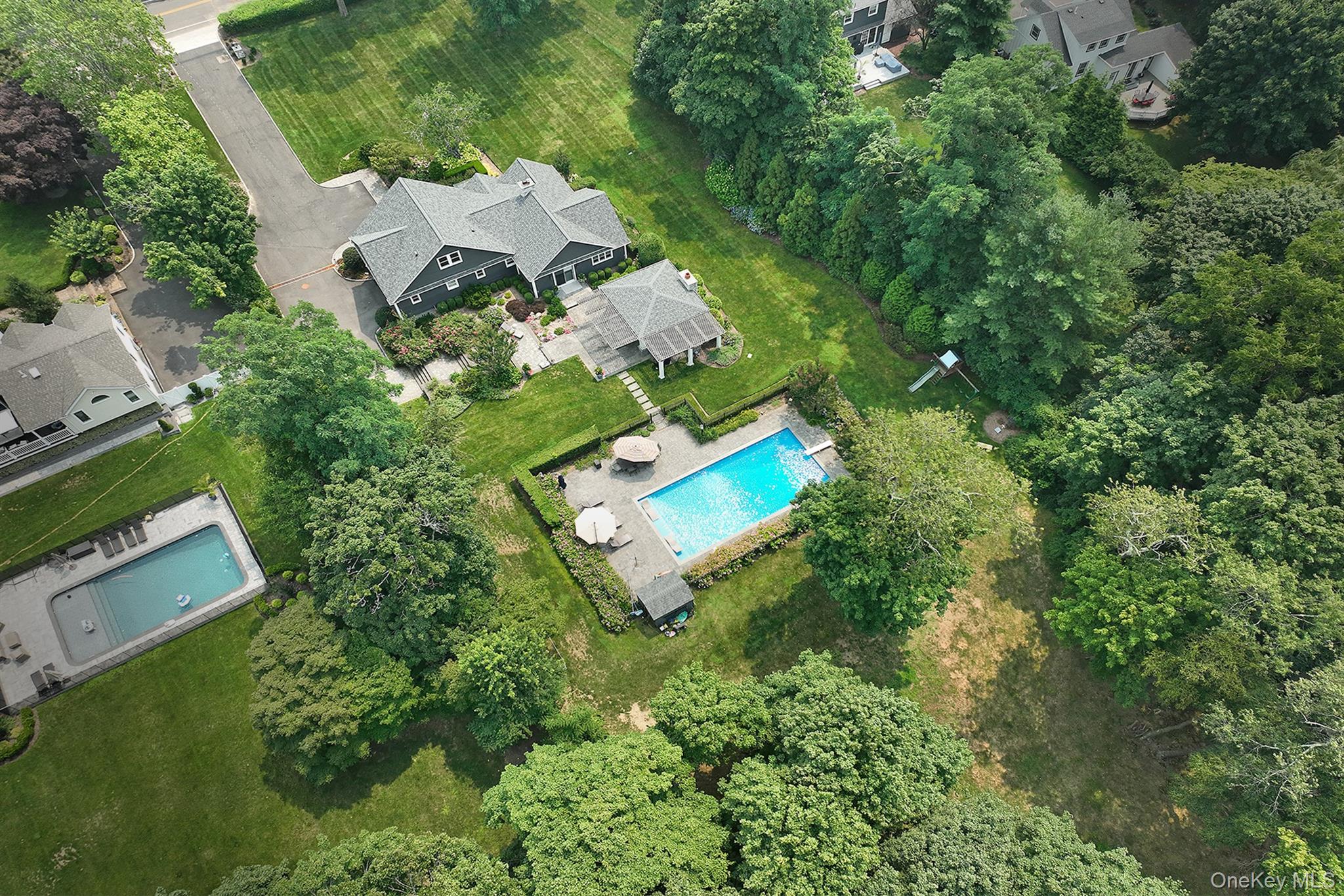 31 Huntington Bay Road – For Sale photo 39