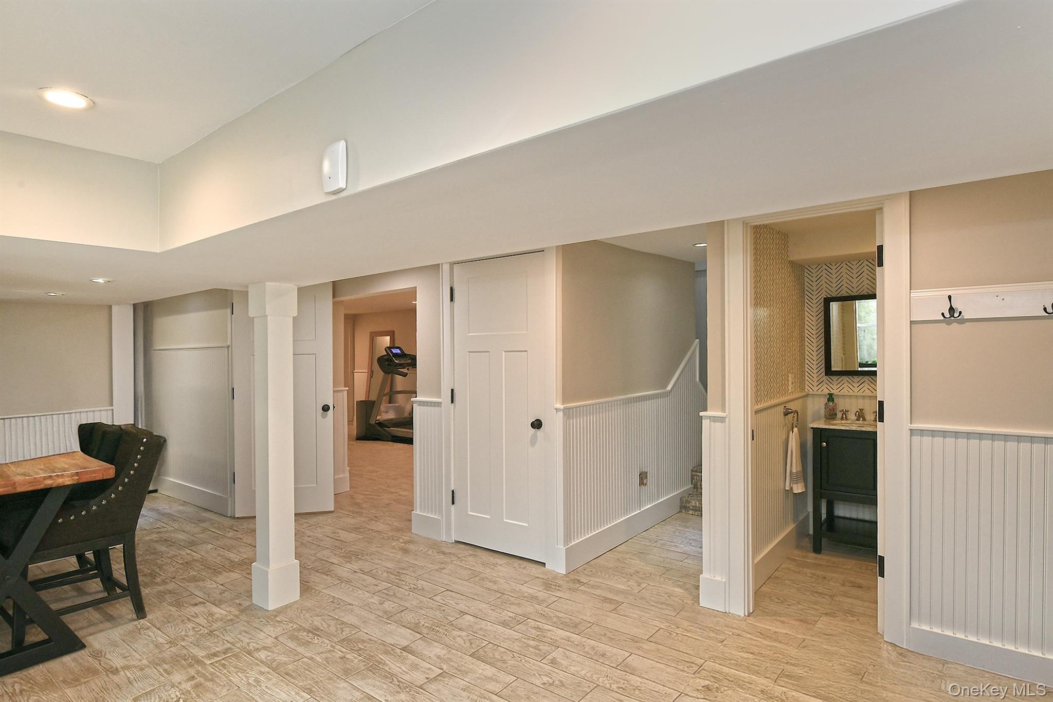 31 Huntington Bay Road – For Sale photo 25