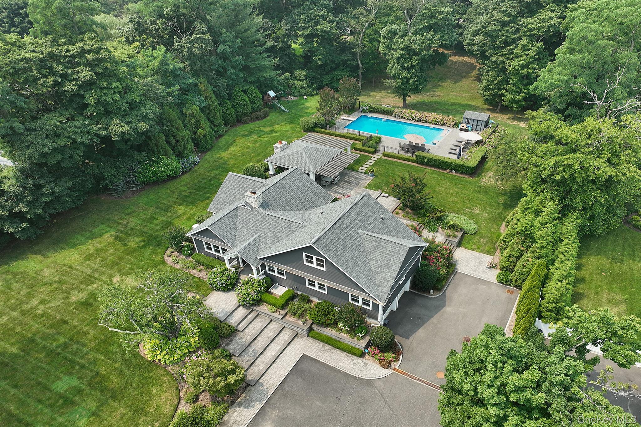 31 Huntington Bay Road – For Sale photo 38