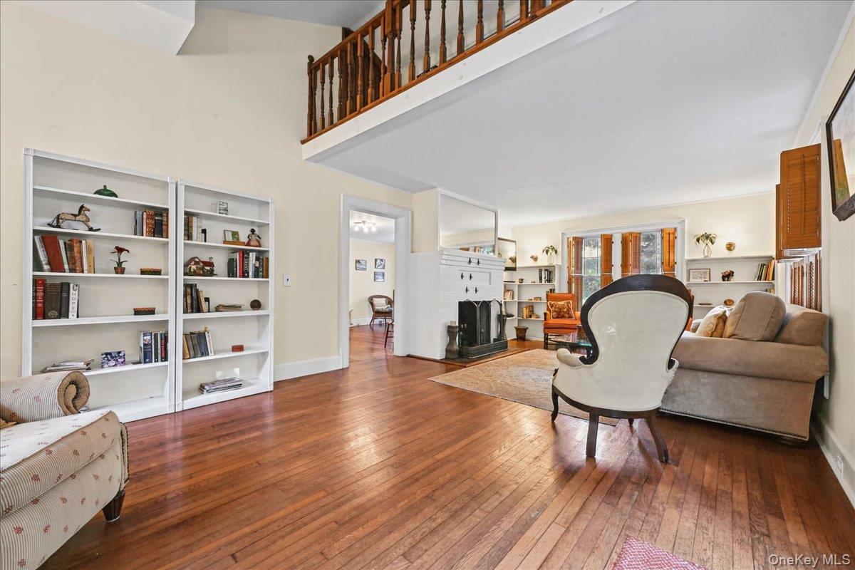20 5th Avenue – For Sale photo 27