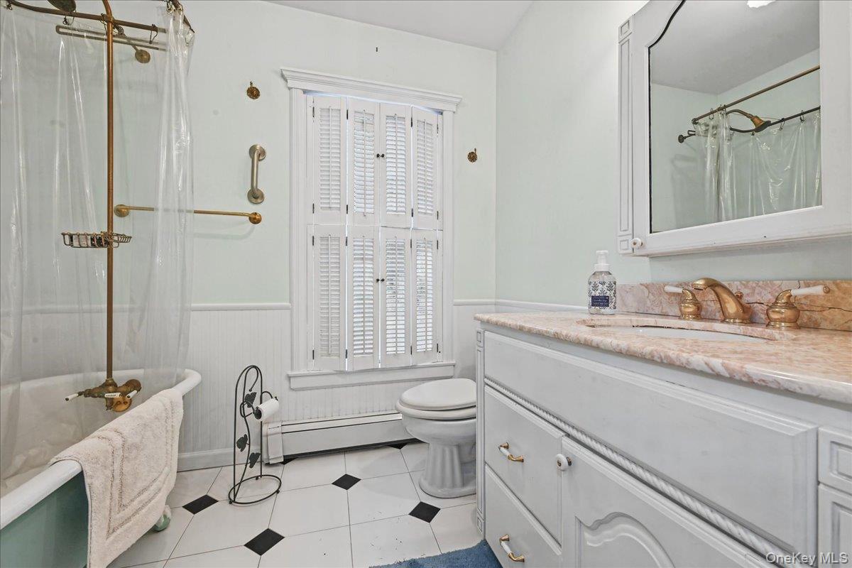 20 5th Avenue – For Sale photo 22