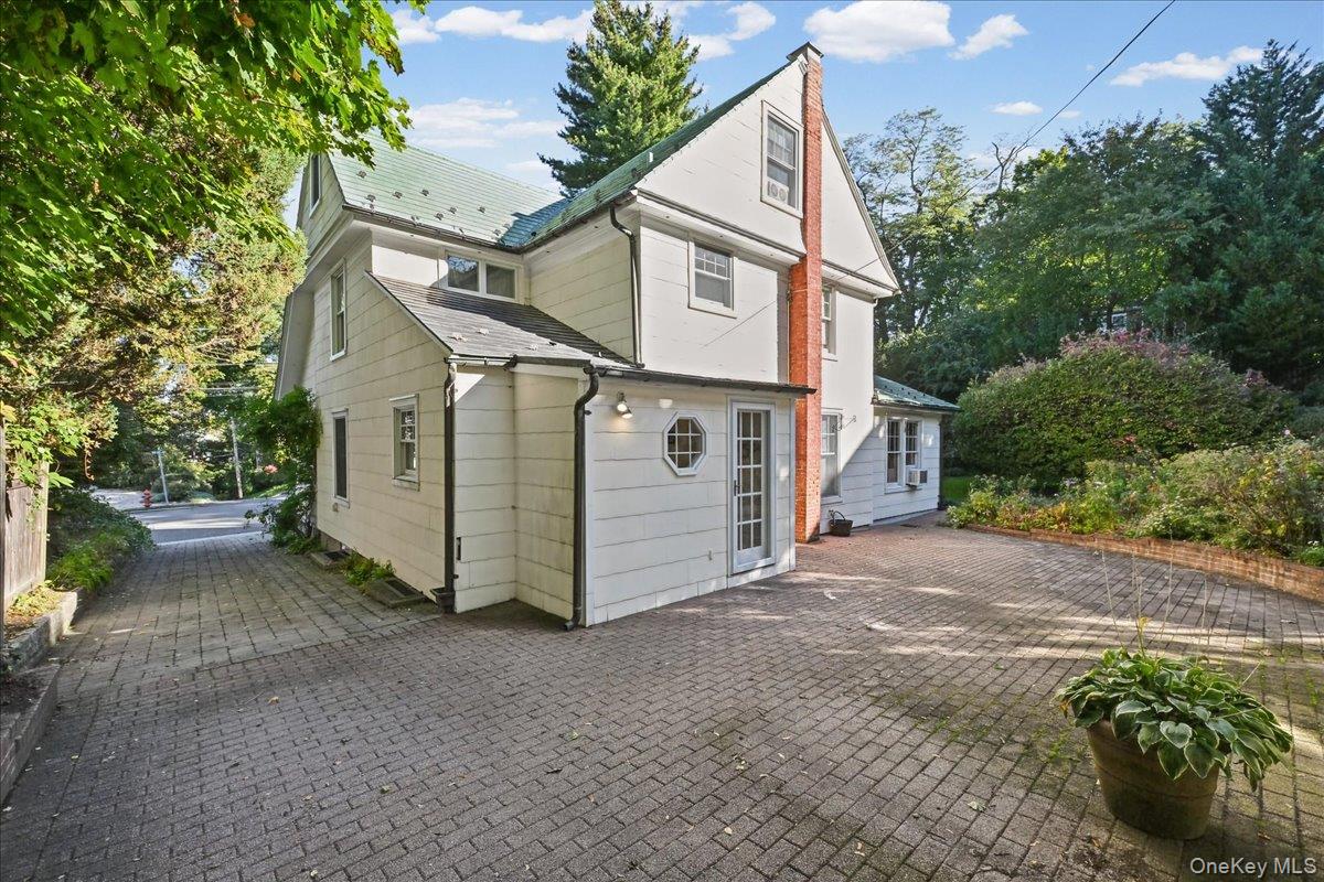 20 5th Avenue – For Sale photo 39