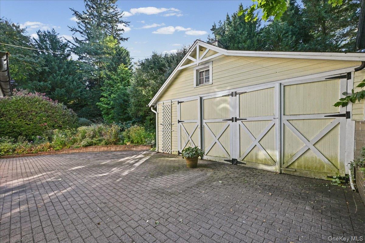 20 5th Avenue – For Sale photo 37