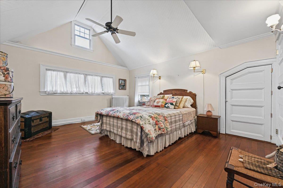 20 5th Avenue – For Sale photo 29
