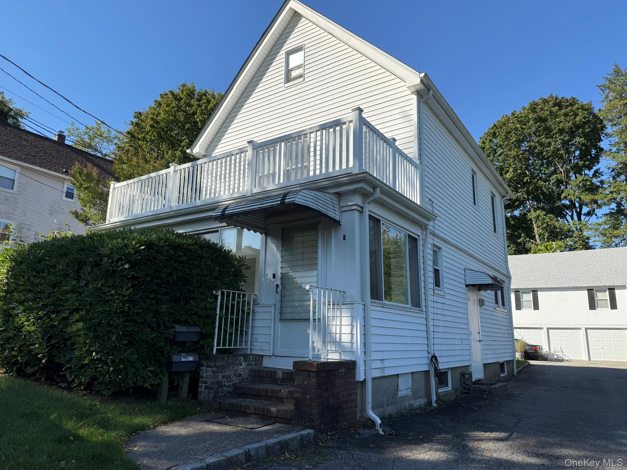 6 Red Brook Terrace – For Rent