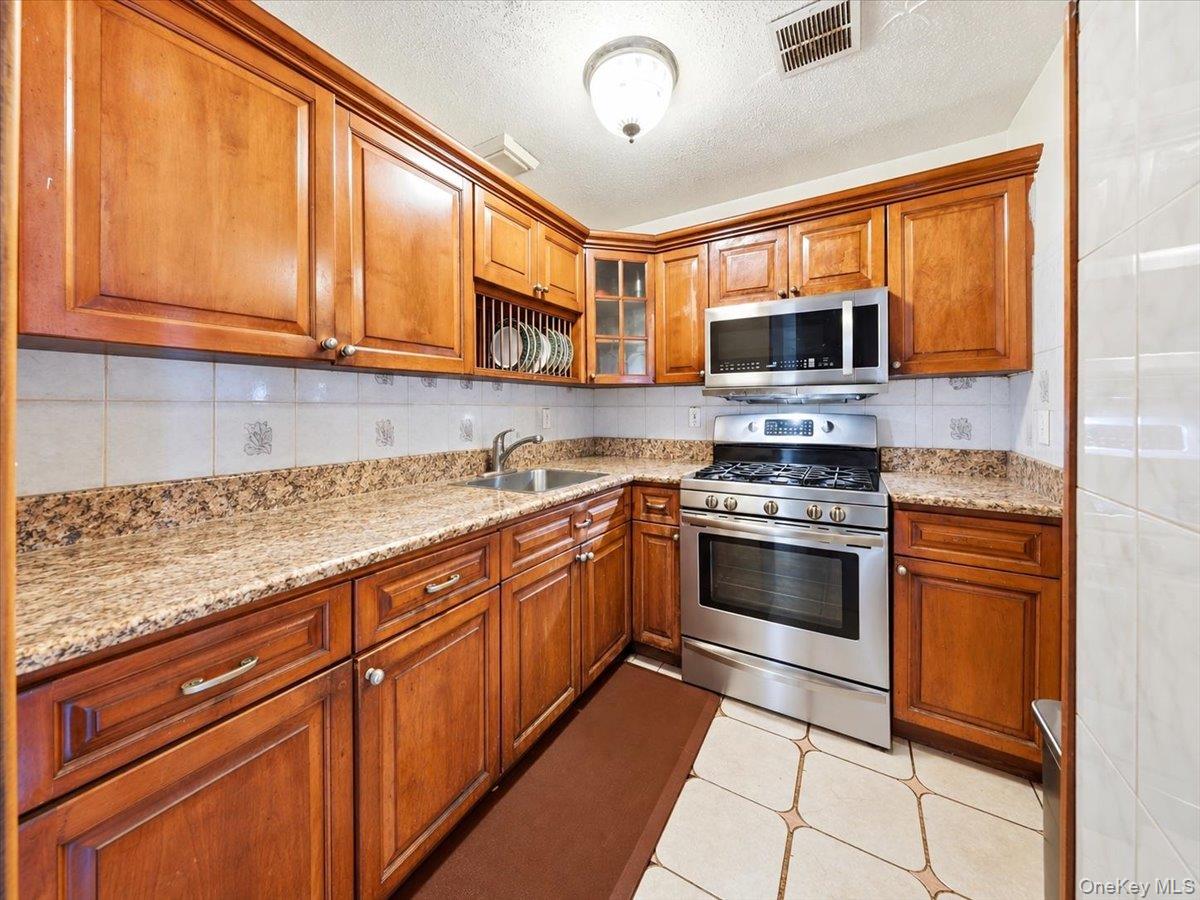 410 E 155th Street – For Sale photo 6