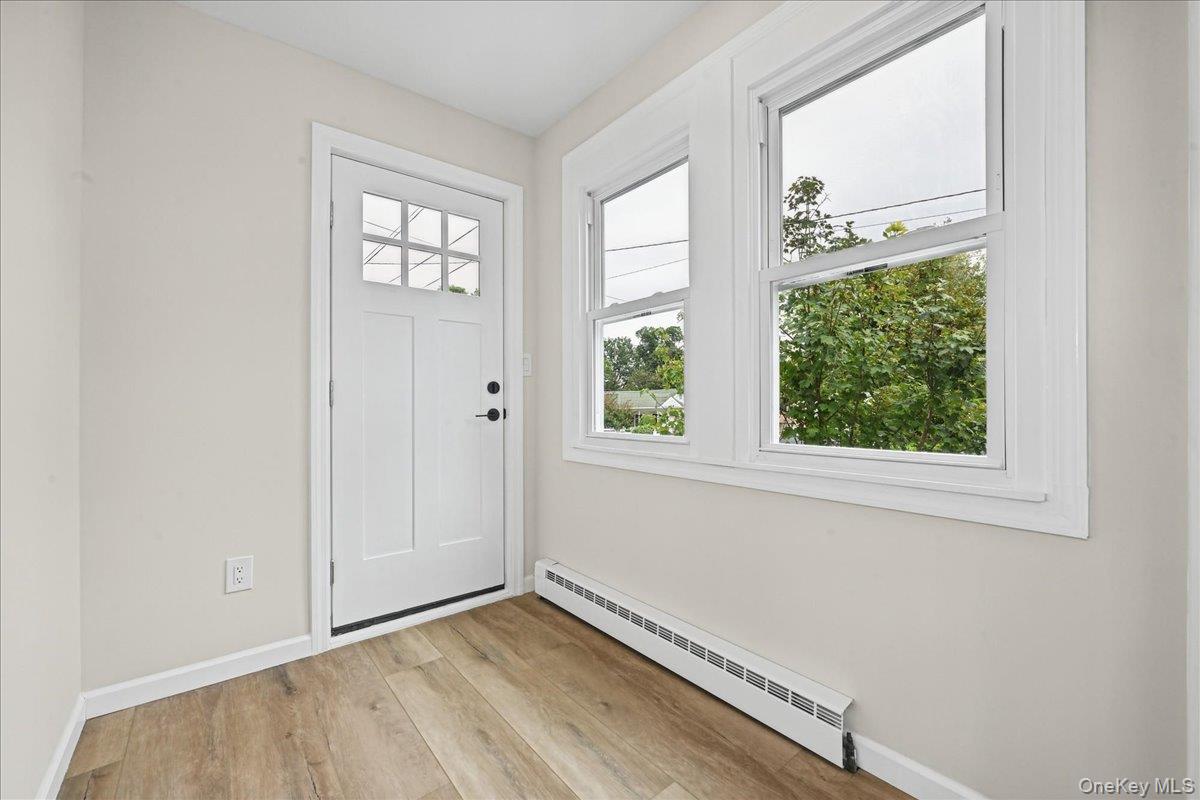 14 Corona Road – For Sale photo 2