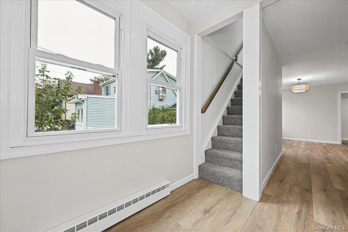 14 Corona Road – For Sale photo 3