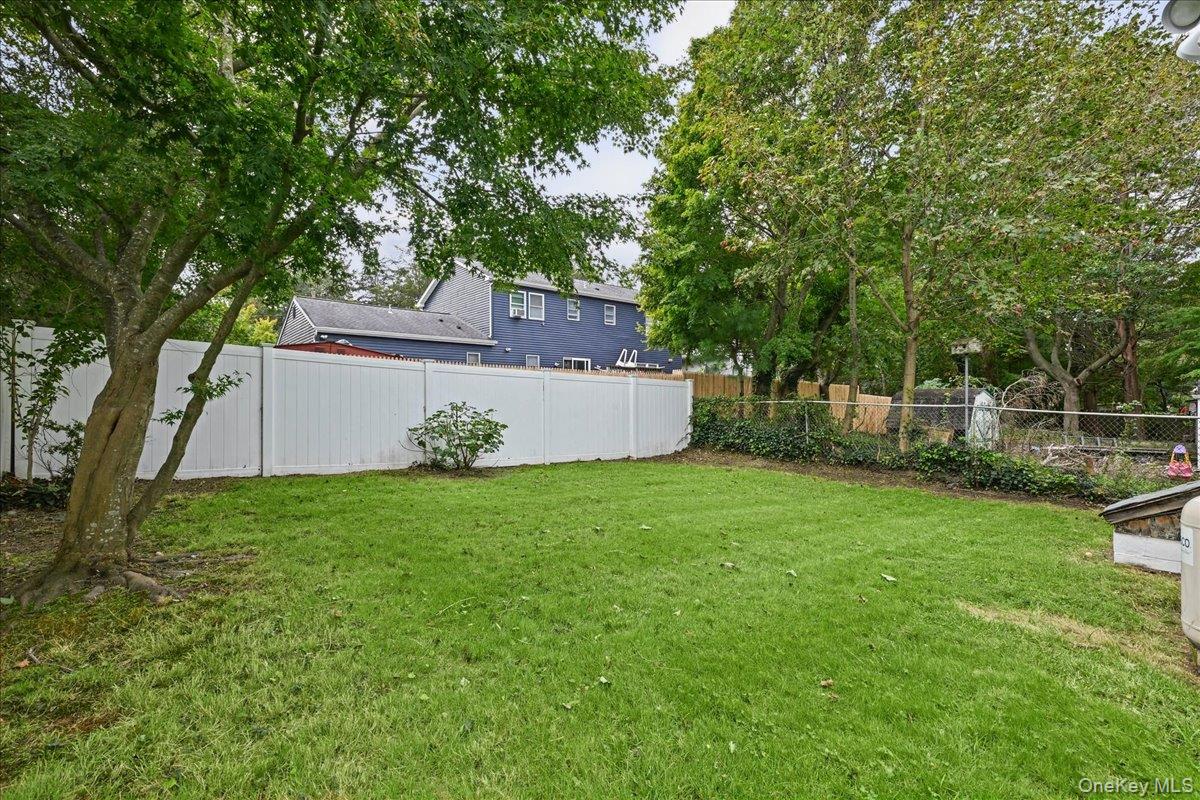 14 Corona Road – For Sale photo 27