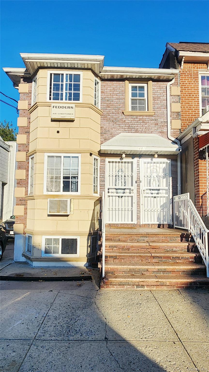 481 E 53rd Street – For Rent