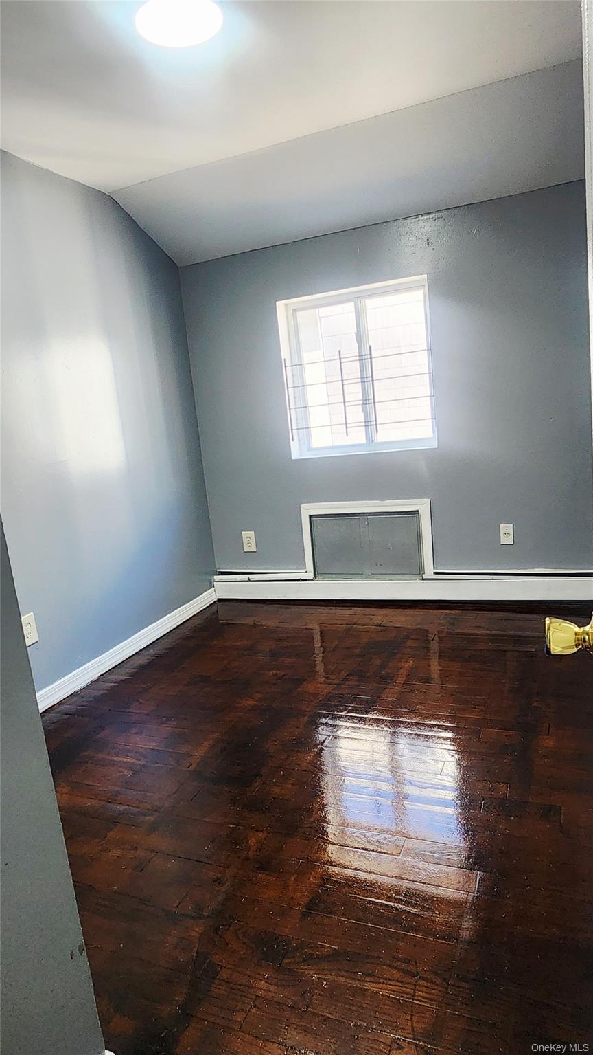 481 E 53rd Street – For Rent photo 15