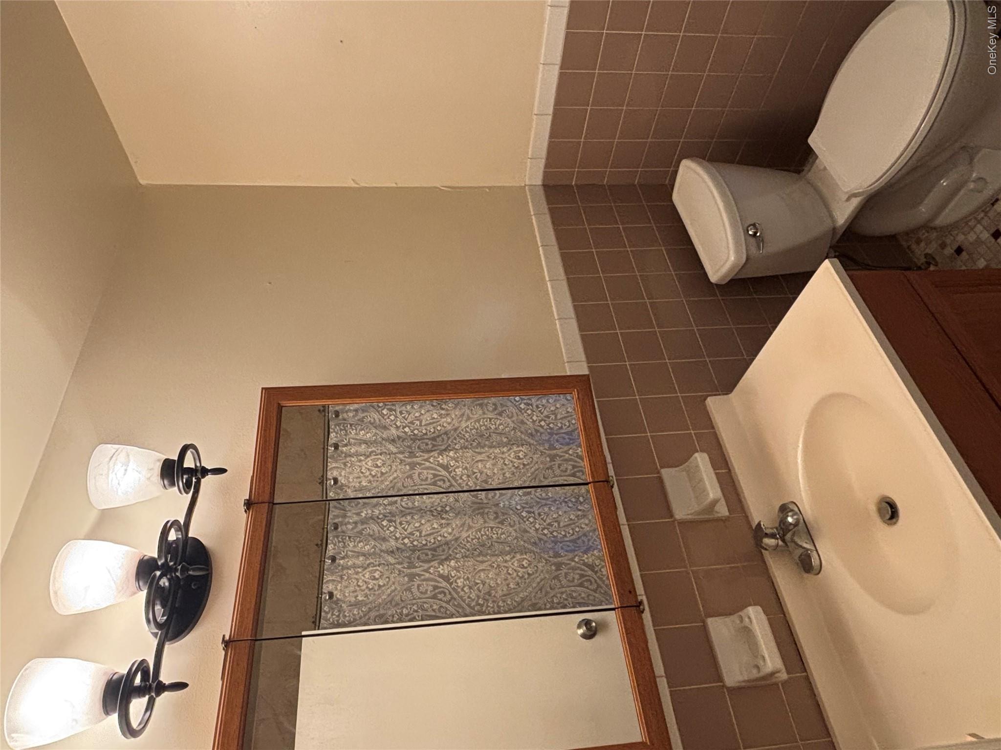 86 Demarest Avenue, Unit 4 photo 4