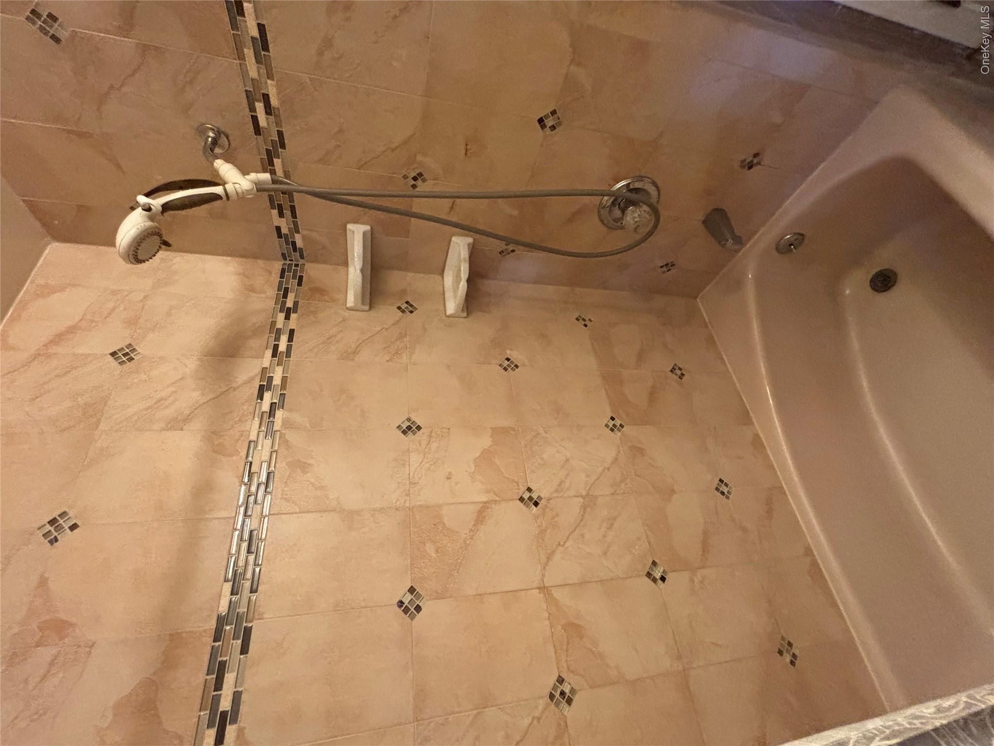 86 Demarest Avenue, Unit 4 photo 5