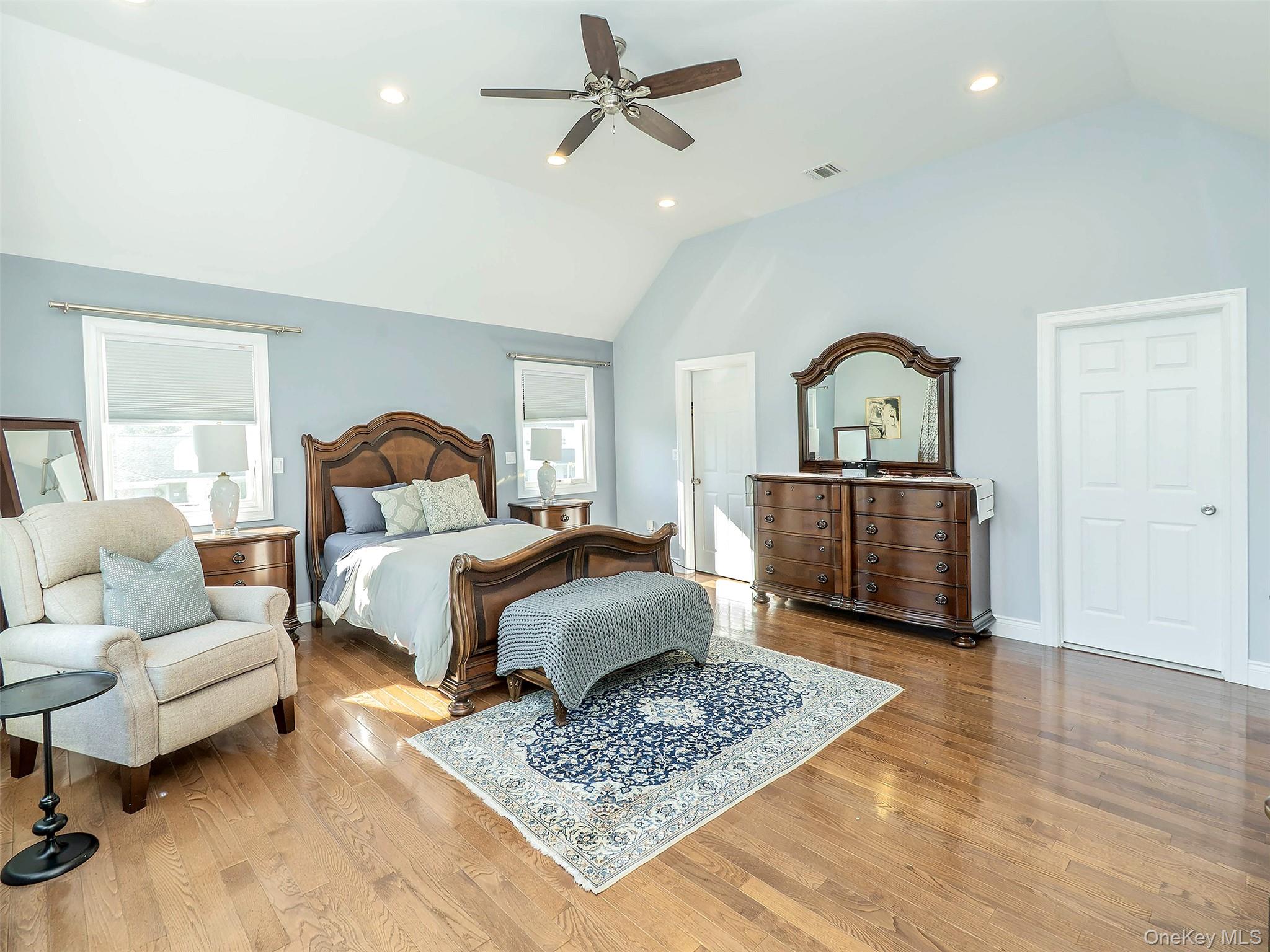 752 Kensington Court – For Sale photo 25