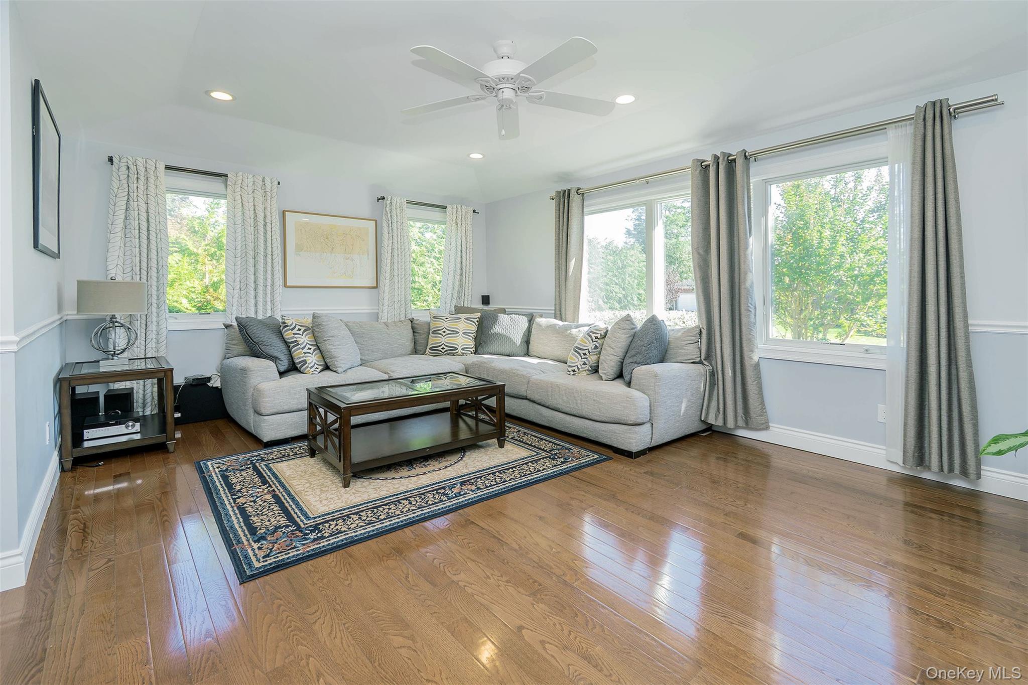 752 Kensington Court – For Sale photo 12