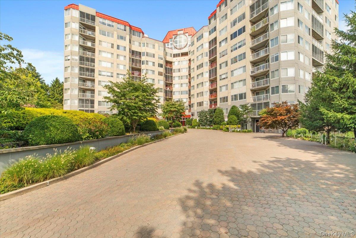 10 Stewart Place, Unit 9CE photo 2