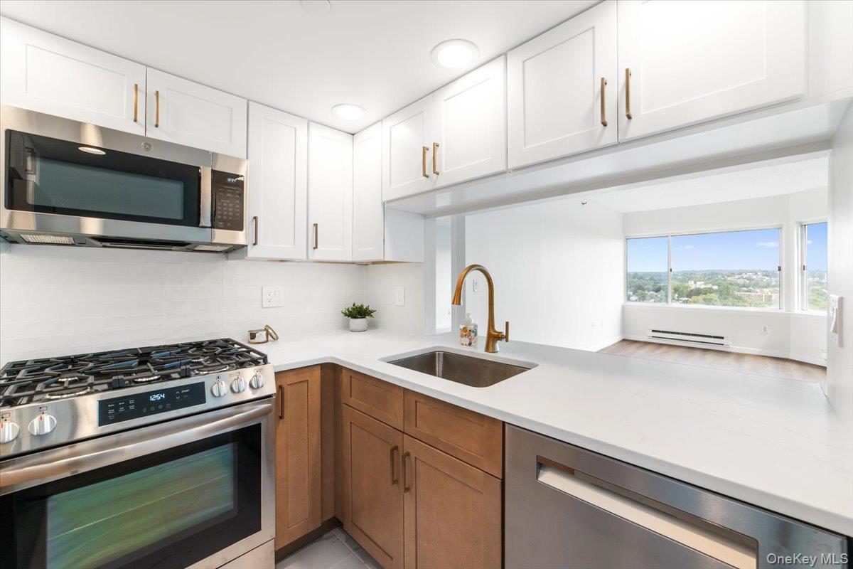 10 Stewart Place, Unit 9CE photo 9