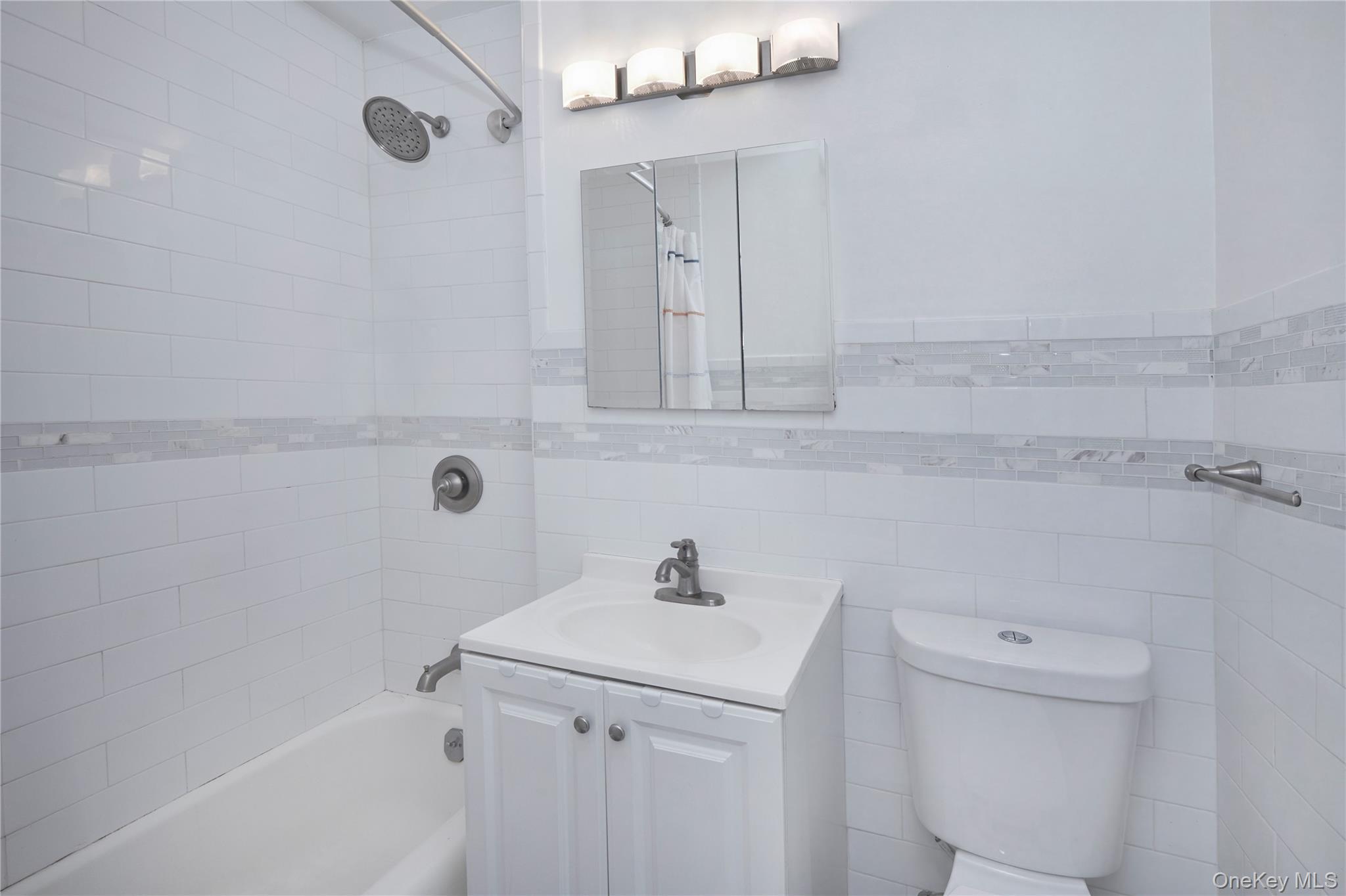 5700 Arlington Avenue, Unit 1D photo 5