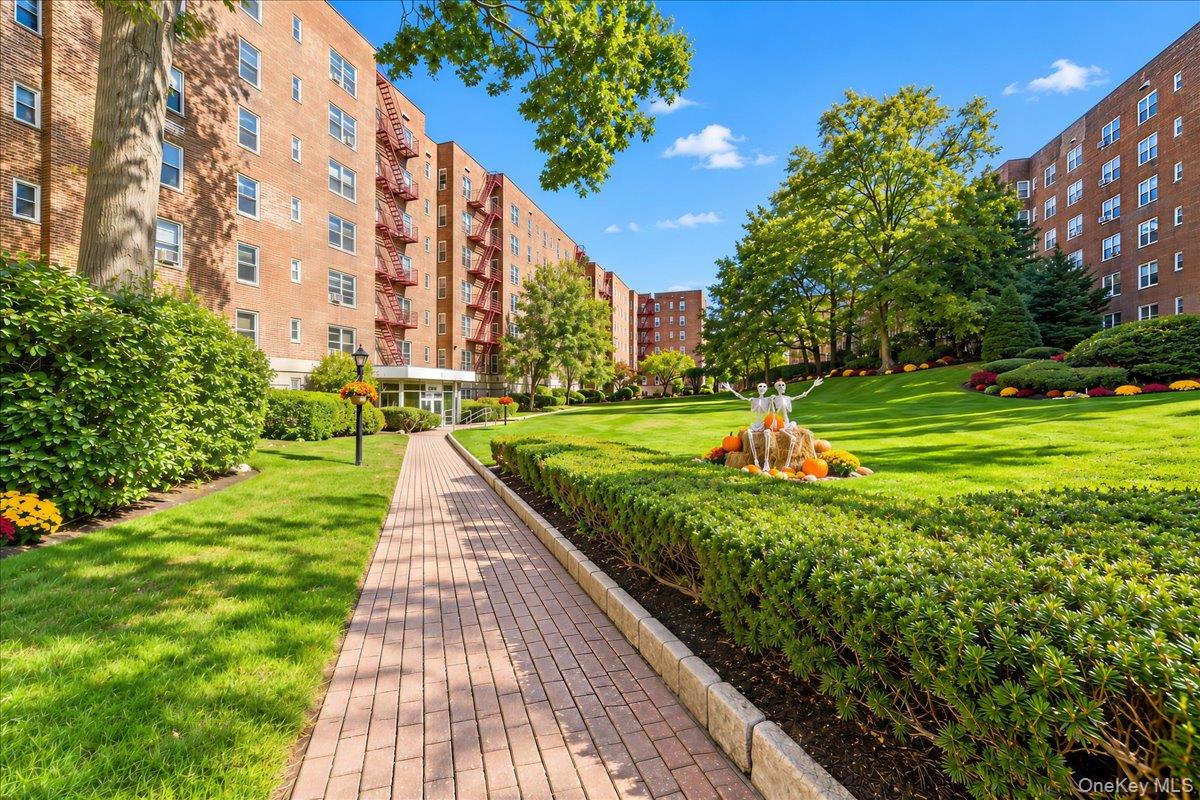 1300 Midland Avenue, Unit C26 photo 21
