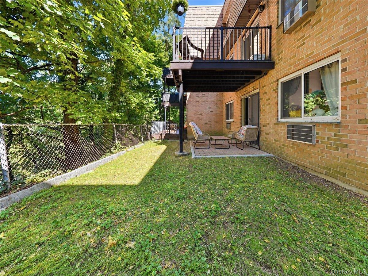 330 Central Park Avenue S, Unit F12 photo 31