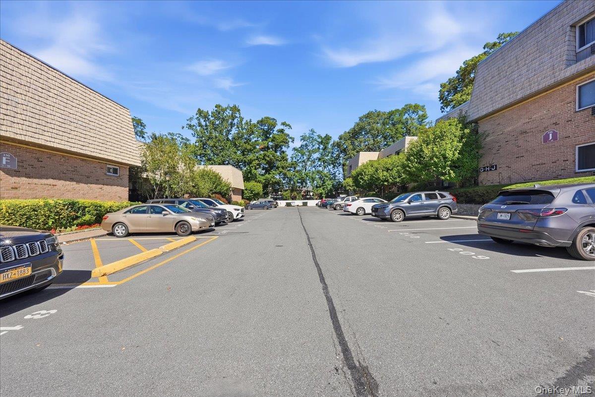 330 Central Park Avenue S, Unit F12 photo 24