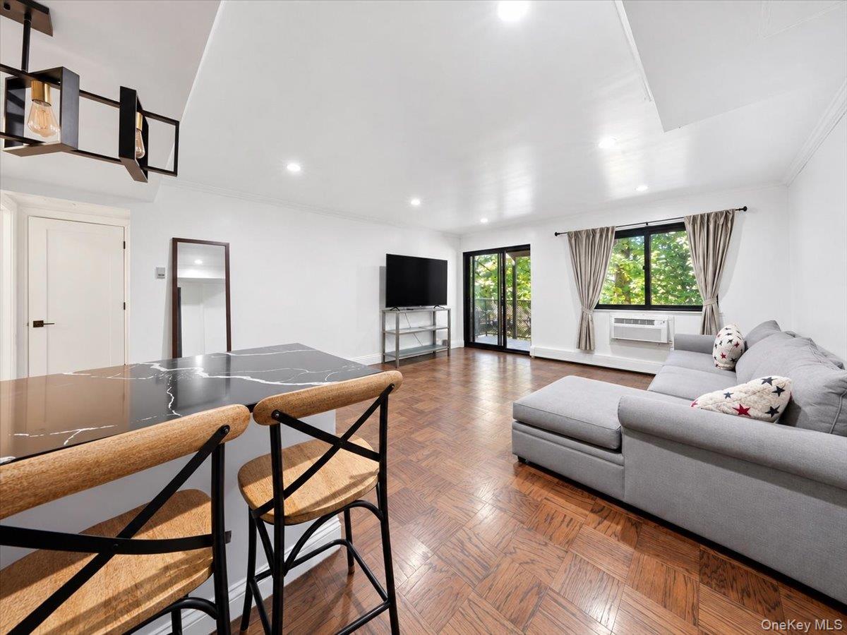 330 Central Park Avenue S, Unit F12 photo 3