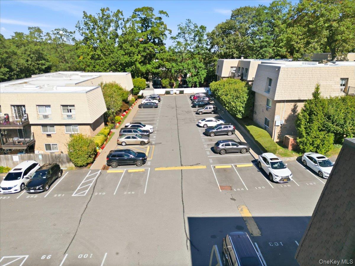330 Central Park Avenue S, Unit F12 photo 20