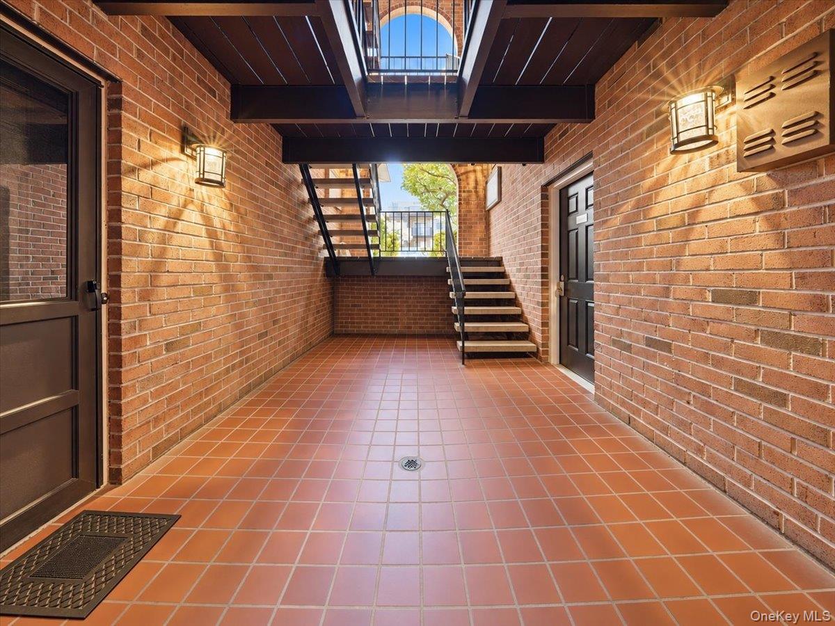 330 Central Park Avenue S, Unit F12 photo 32