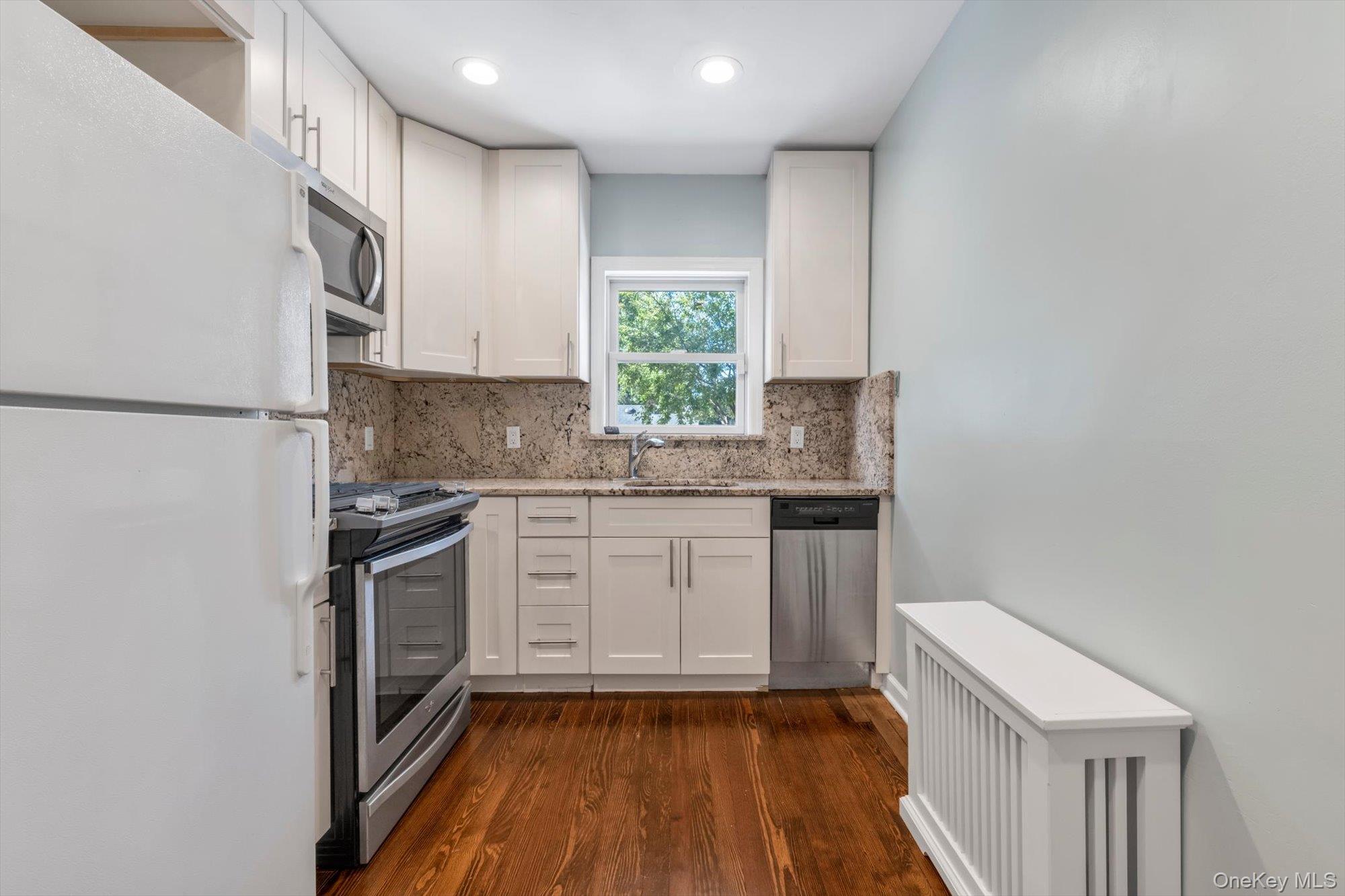 48 Emerson Avenue – For Rent photo 8