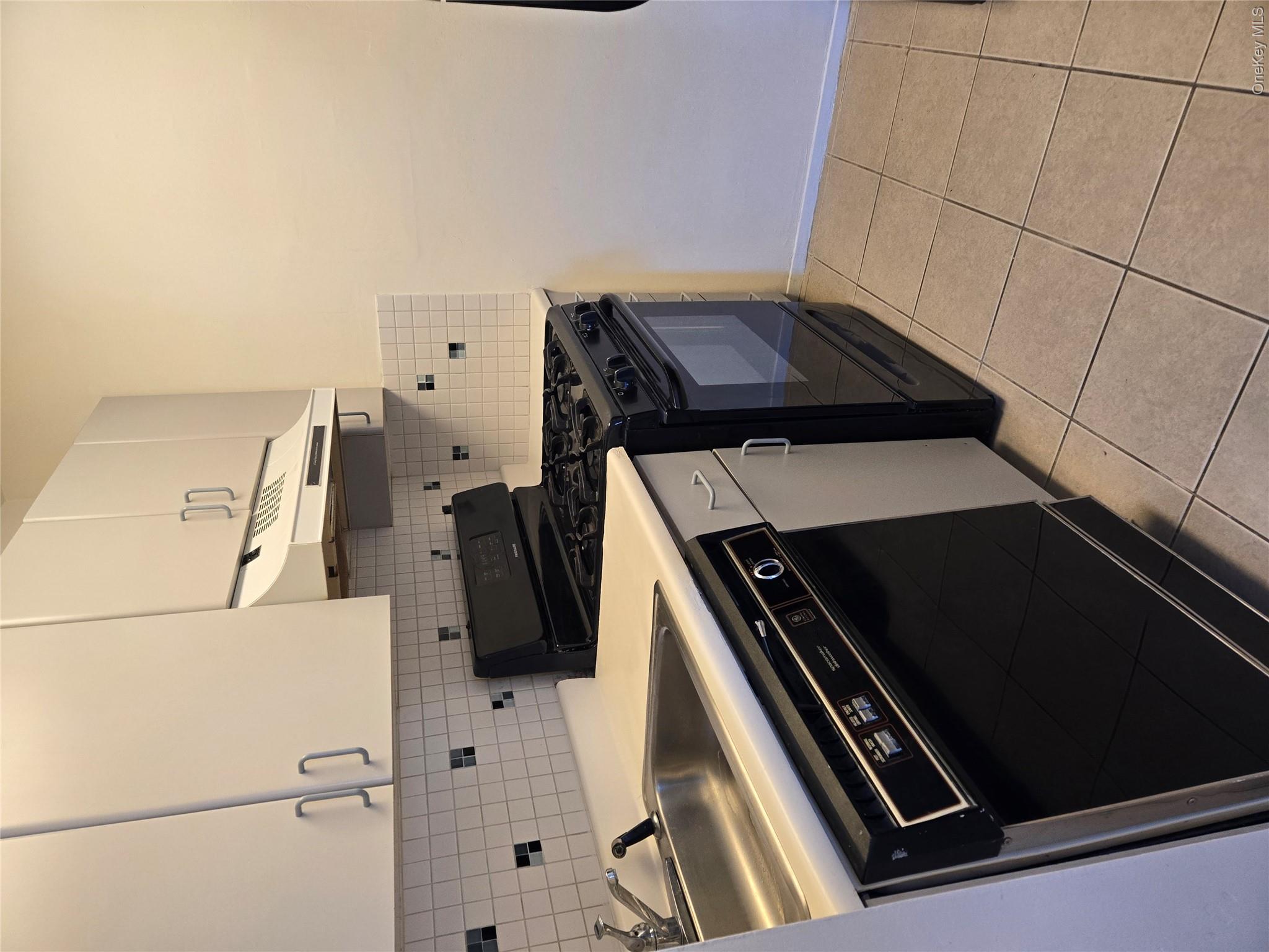 7 Boulder Court, Unit 7 photo 14