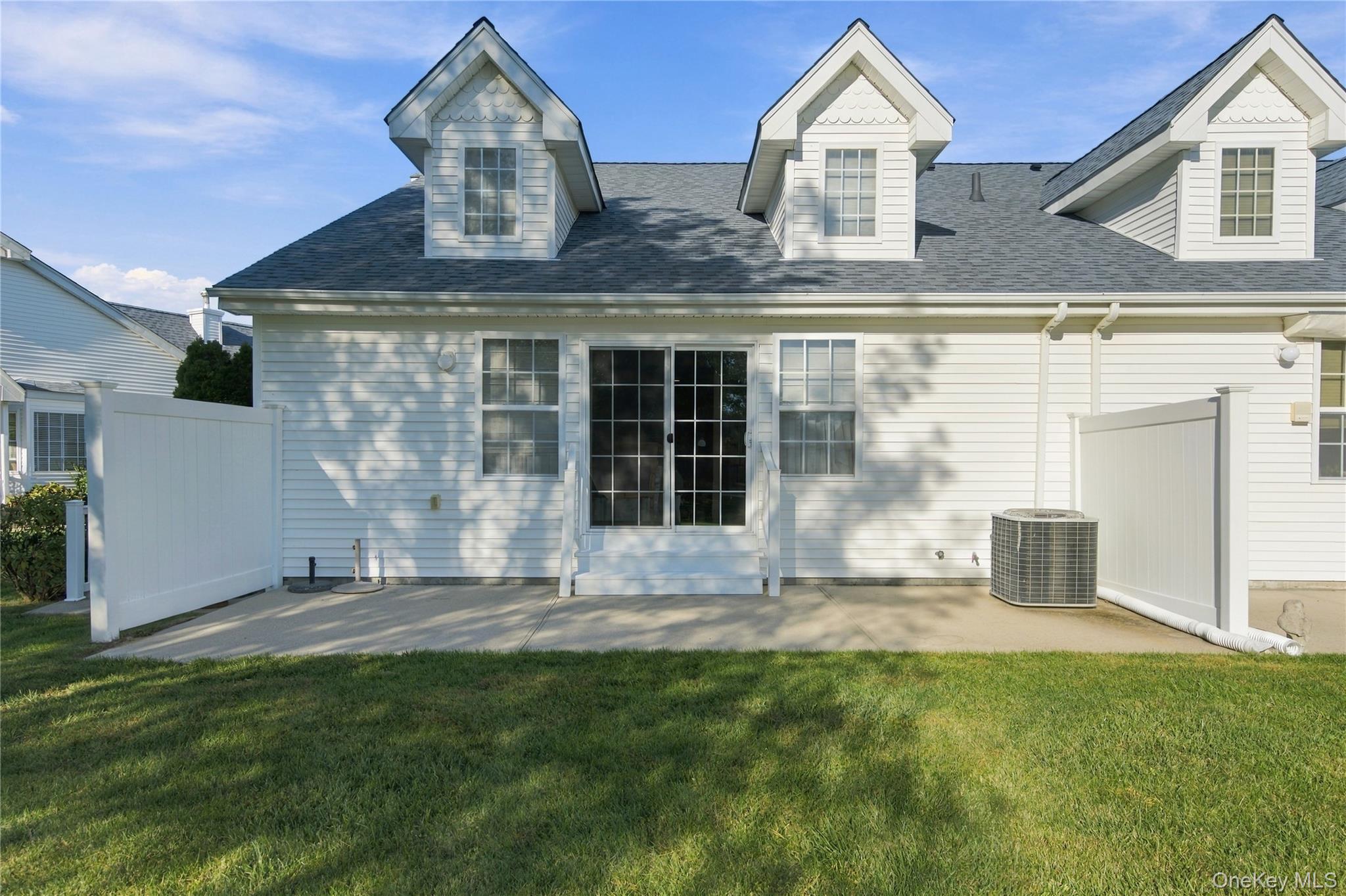 11 Summerfield Lane S – For Sale photo 11
