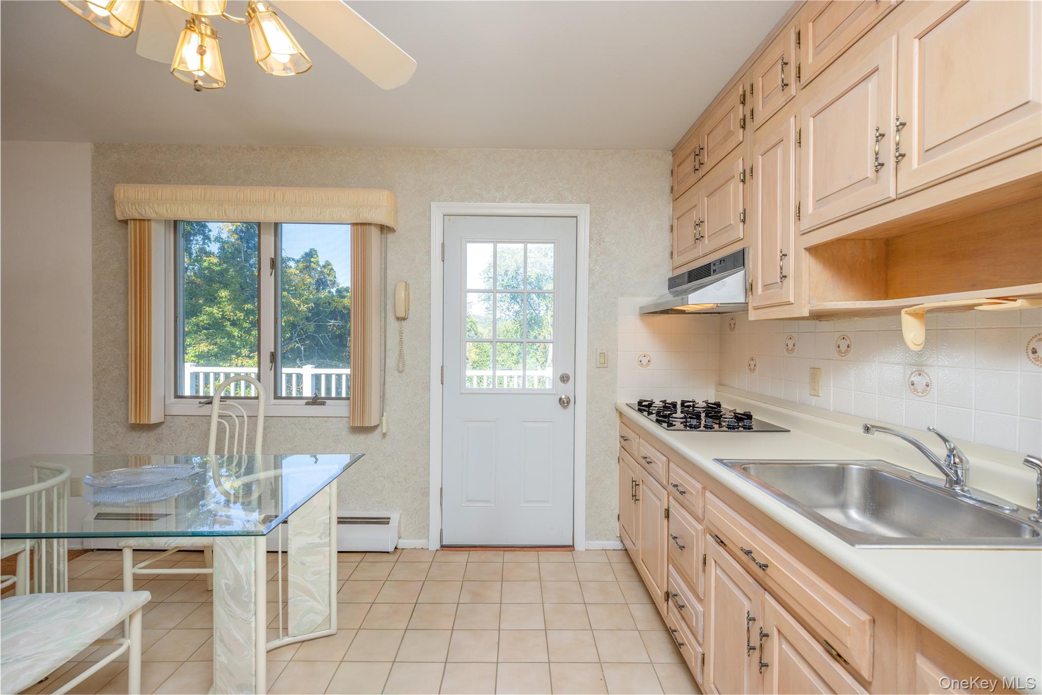 5 Gurnee Drive – For Sale photo 8