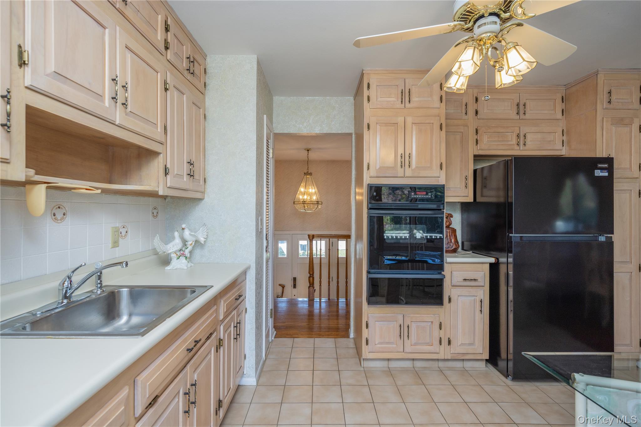 5 Gurnee Drive – For Sale photo 9