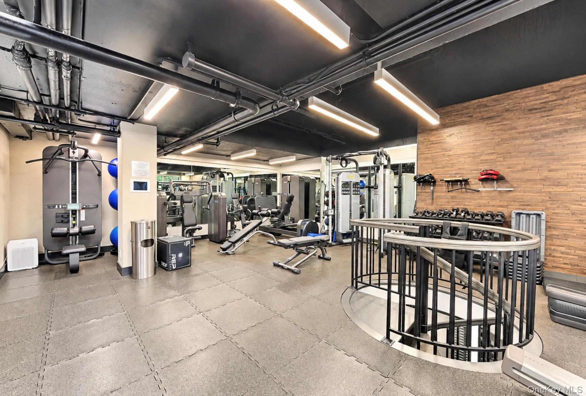 167 E 61st Street, Unit 28E photo 23