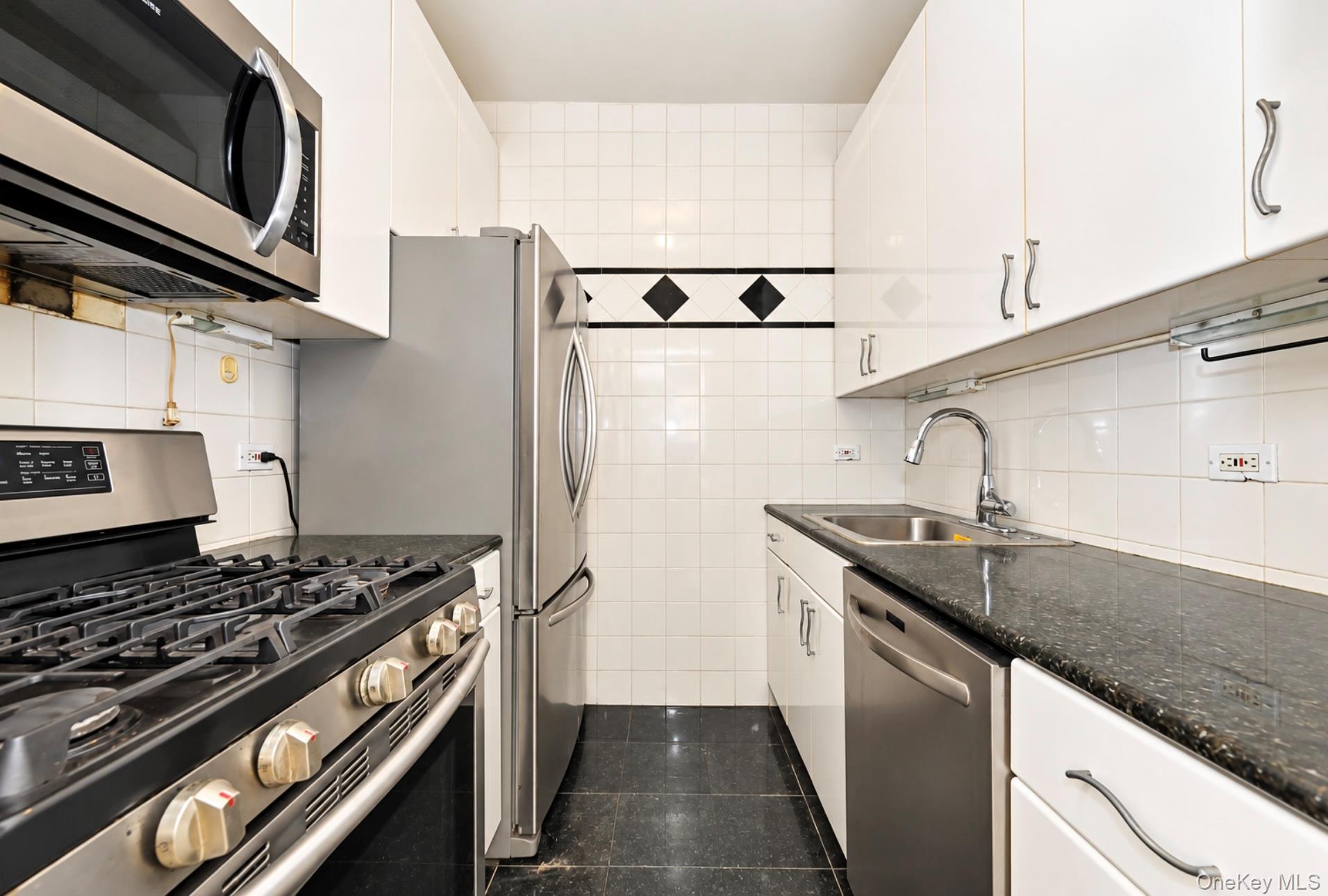 167 E 61st Street, Unit 28E photo 14