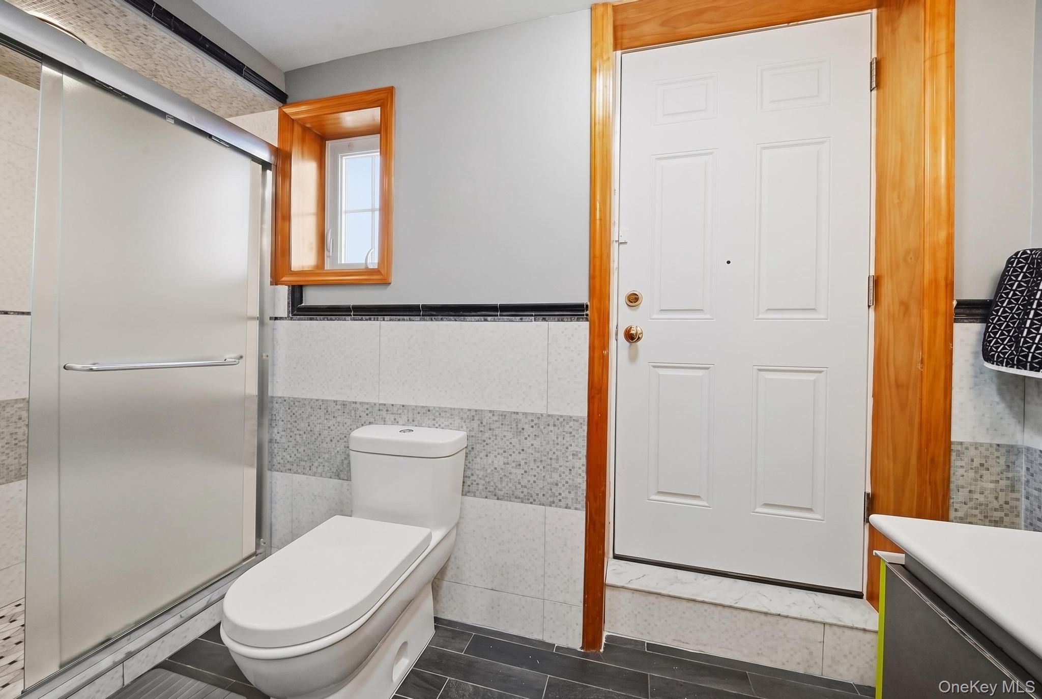 2624 Flower Street – For Sale photo 31