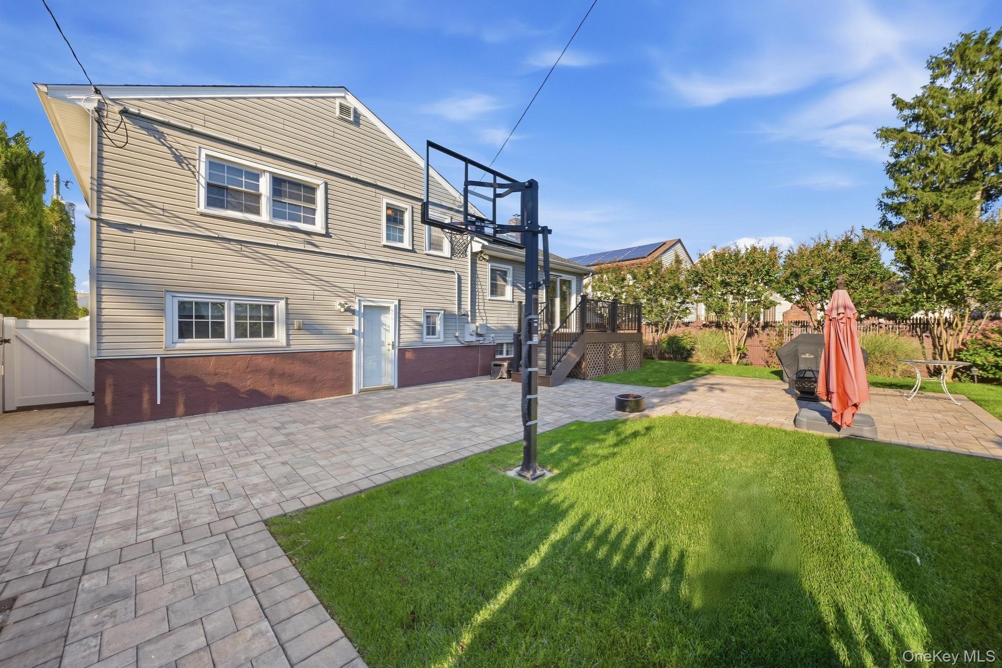 2624 Flower Street – For Sale photo 6