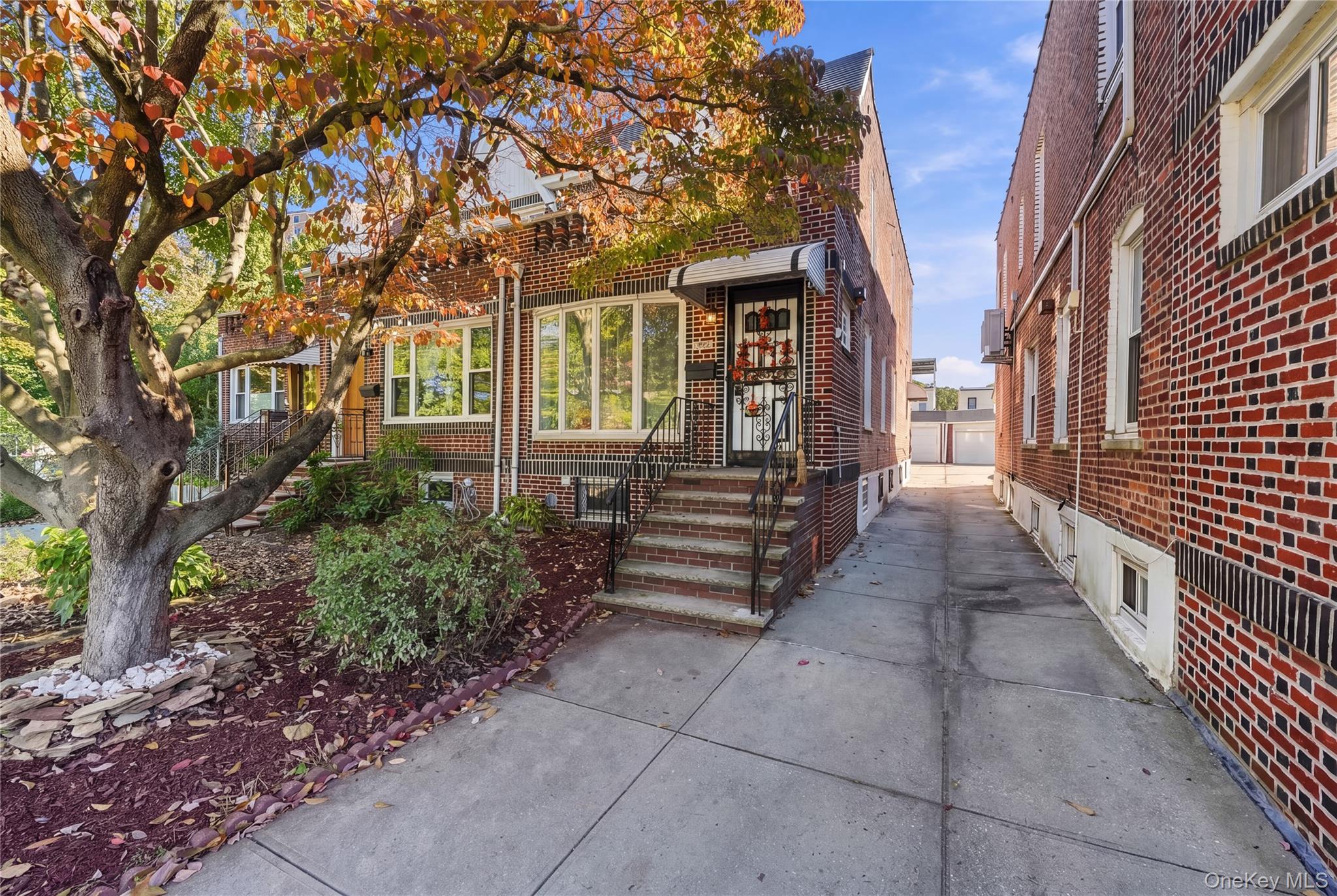 9016 Union Turnpike – For Sale photo 2