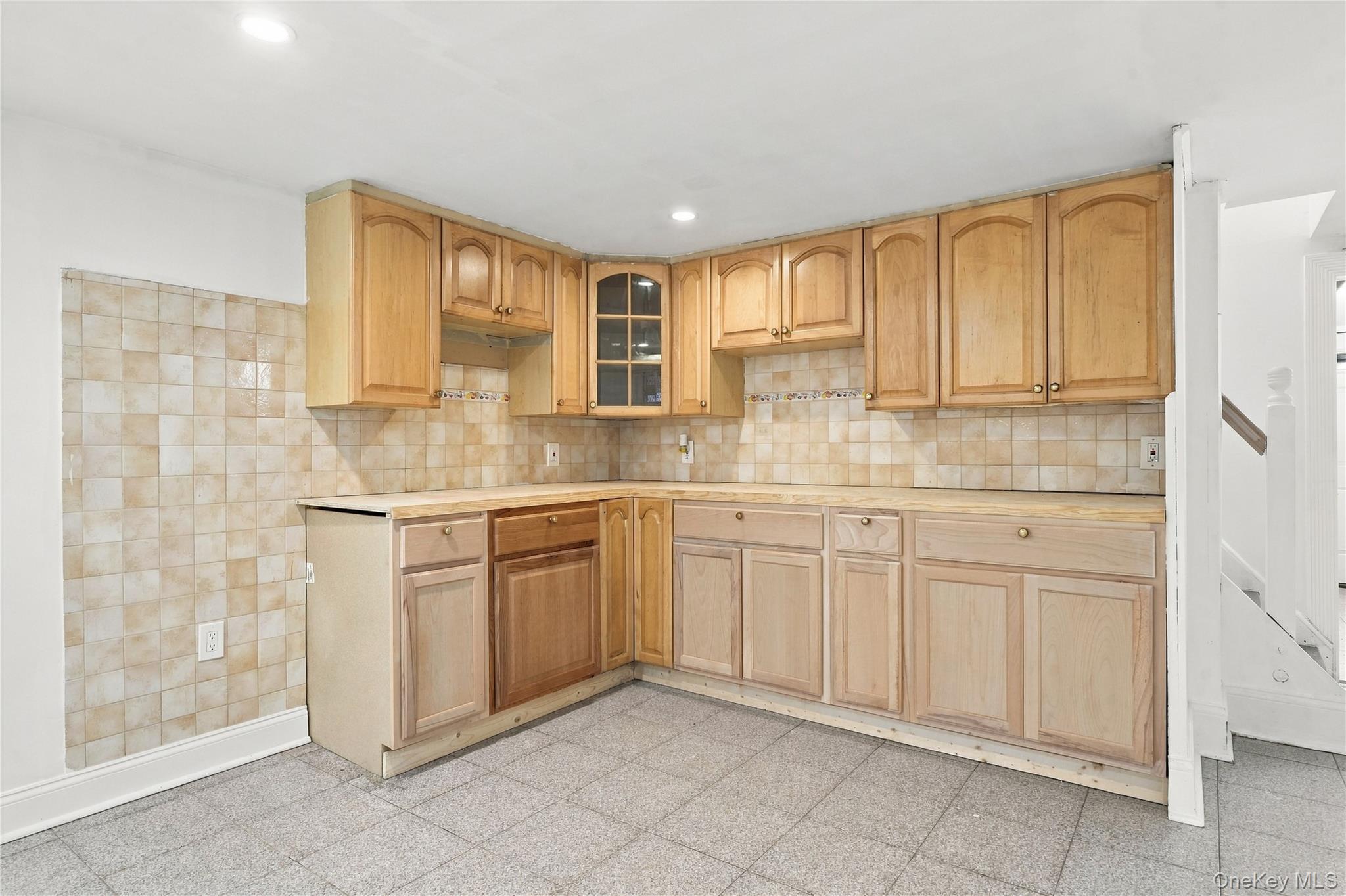 9016 Union Turnpike – For Sale photo 20
