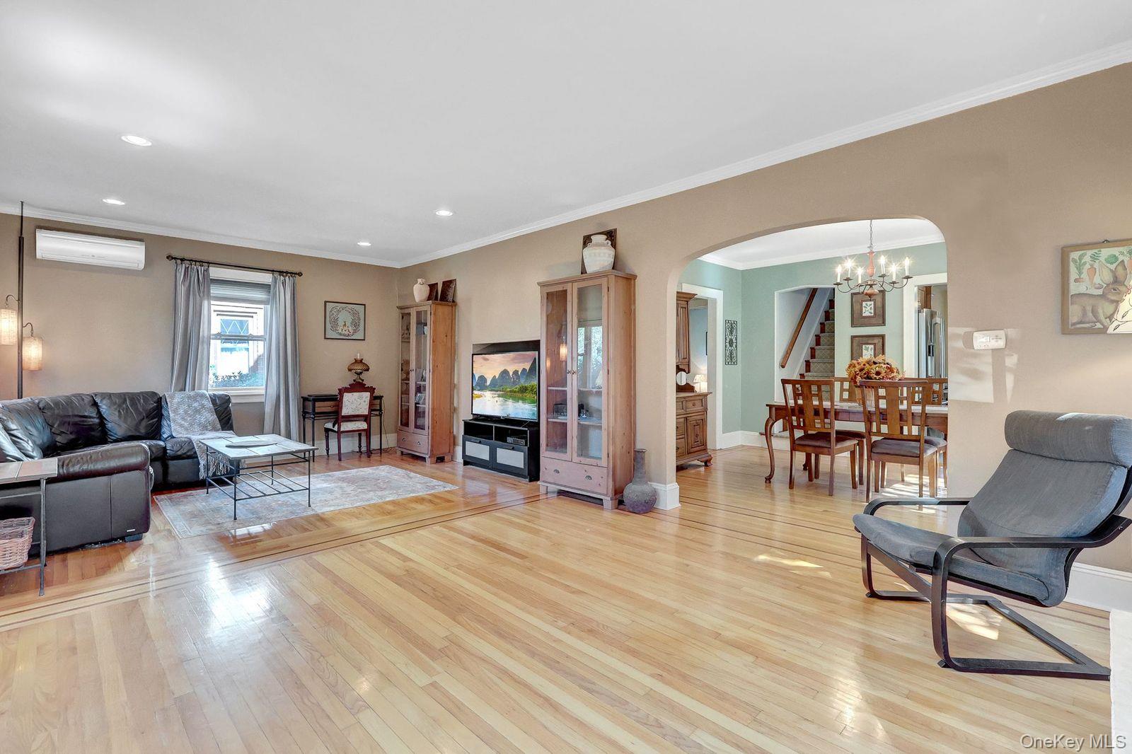 36 William Street – For Sale photo 10