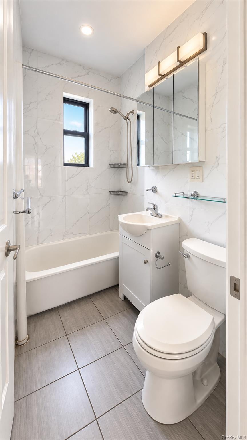 21-78 35th Street, Unit 5E photo 12