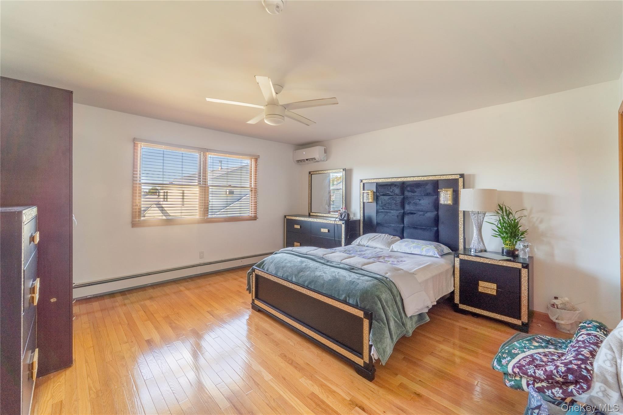 220 Jerusalem Avenue – For Sale photo 13
