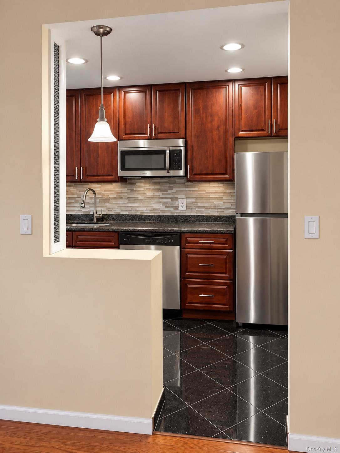 21-38 35th Street, Unit 2C photo 12