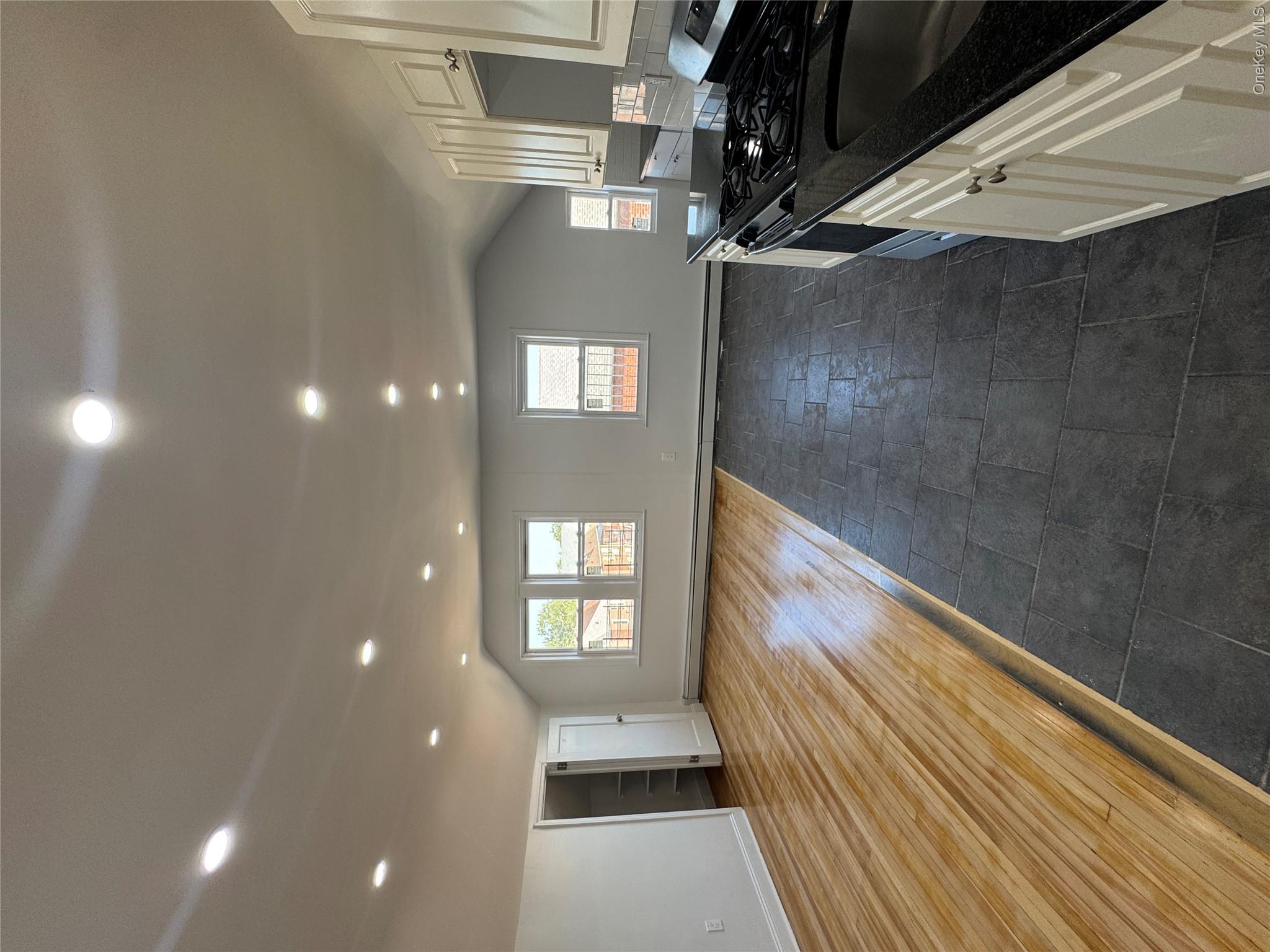 1054 Lydig Avenue – For Rent photo 12