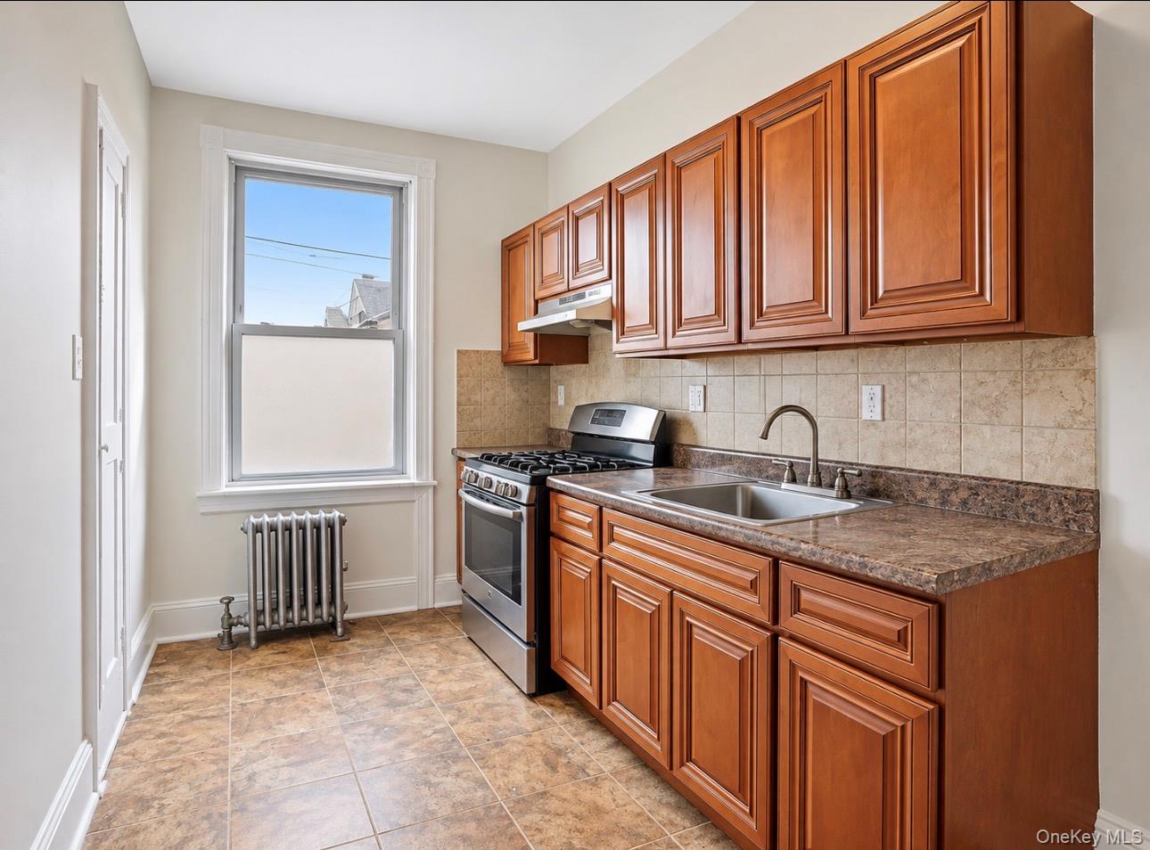 72-07 73rd Street, Unit 1R photo 4