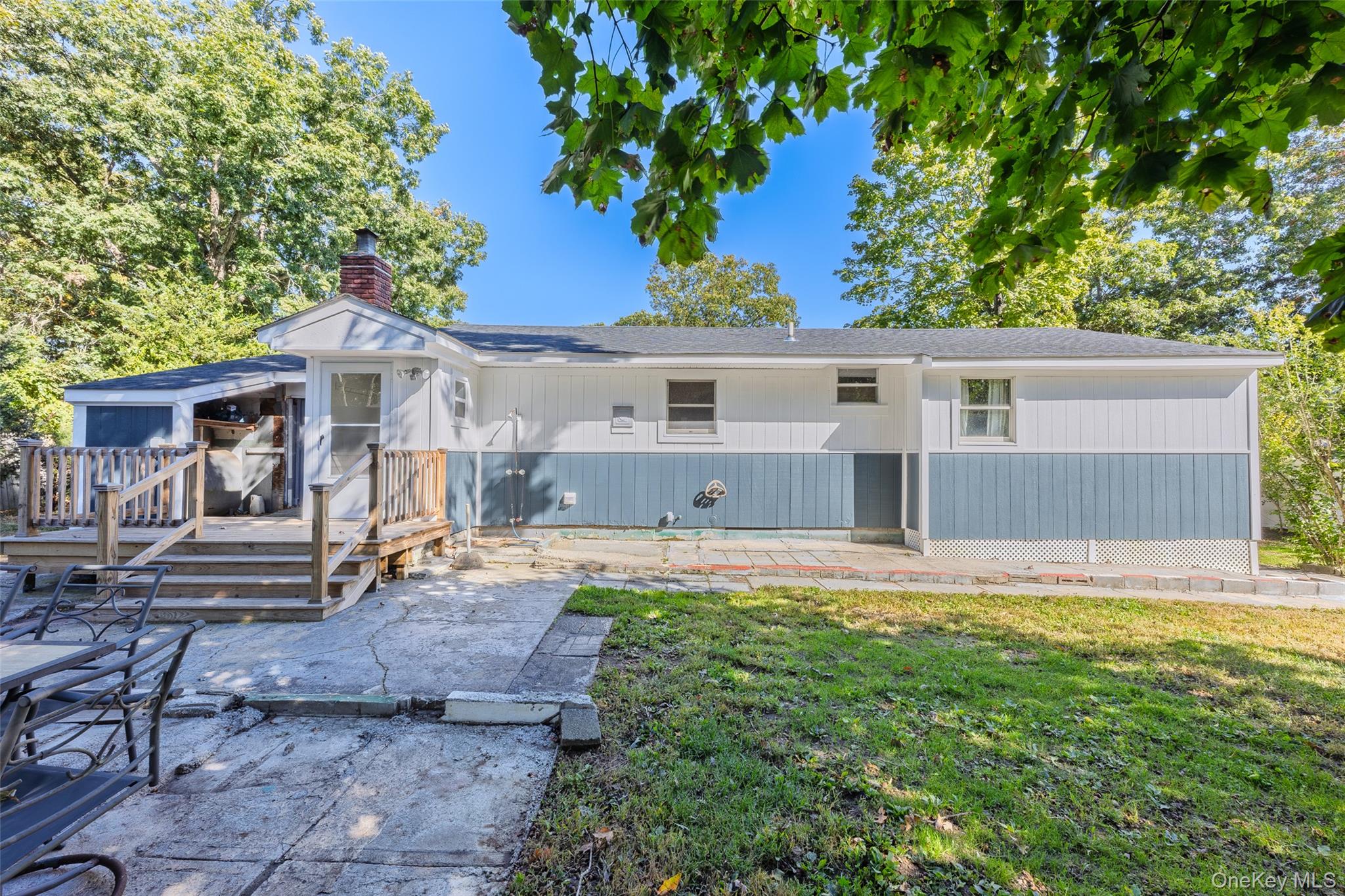 10 Nesaquake Trail – For Sale photo 39