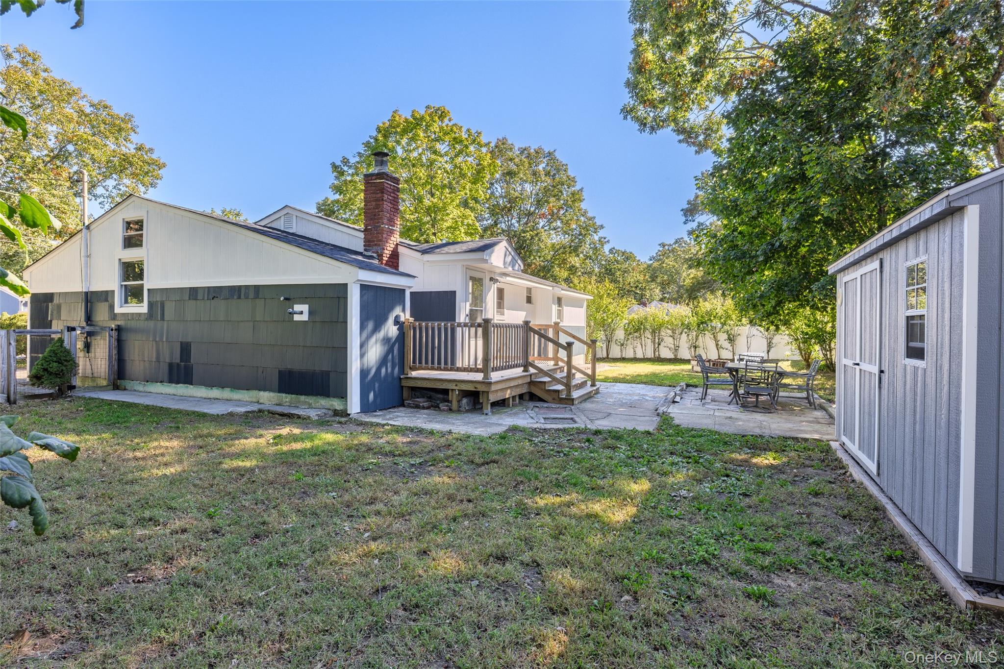 10 Nesaquake Trail – For Sale photo 37